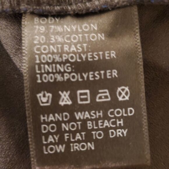 Harlyn Two-Tone Lace Surplice Dress size Small in Black/Blue - NEW - Picture 13 of 13